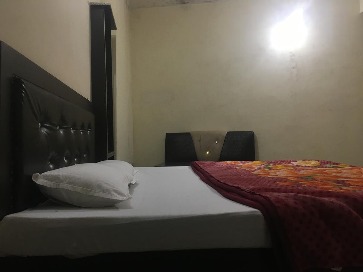 Oyo 12976 Hotel New Fiza Jammu Eksteriør billede