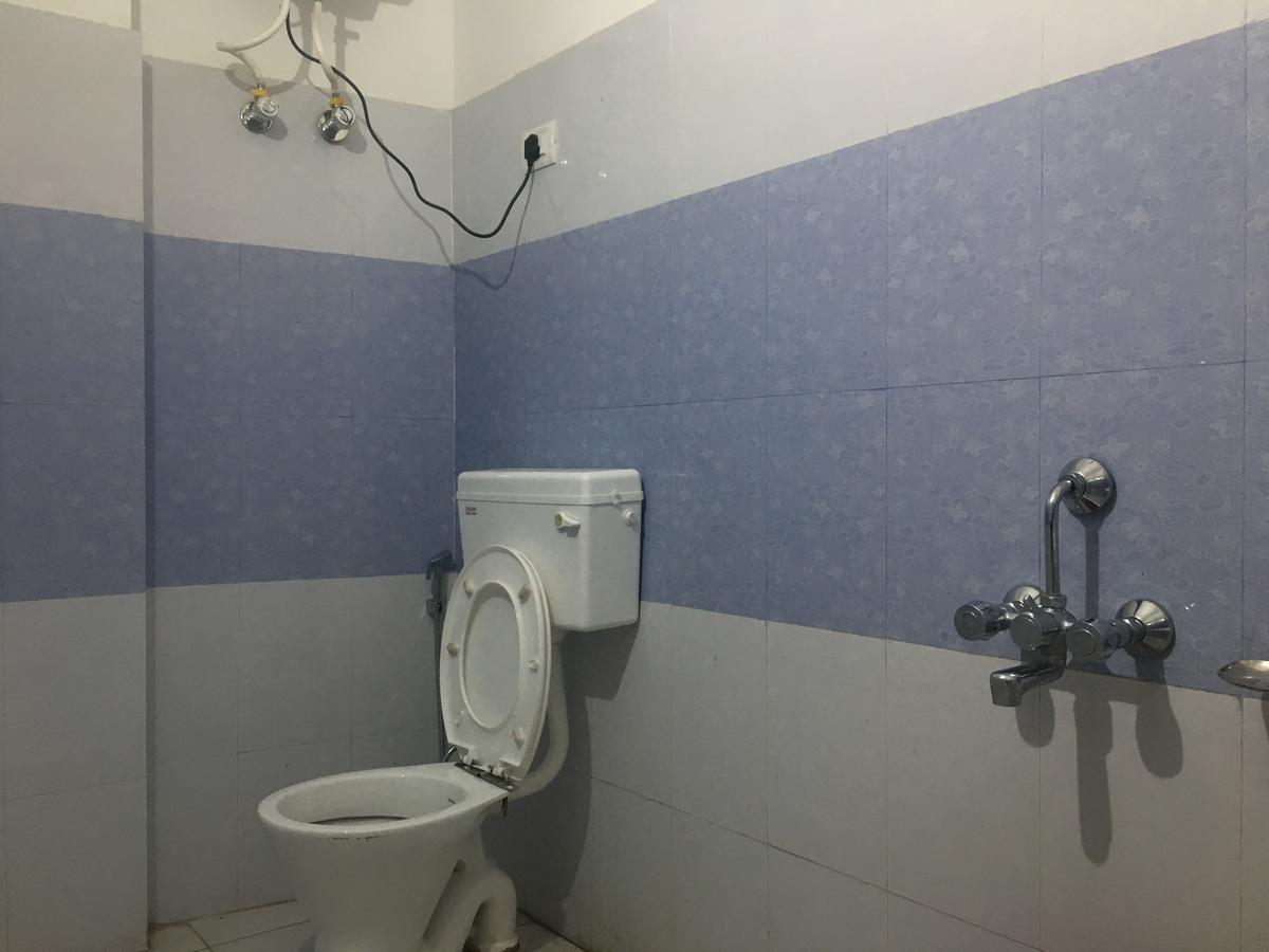 Oyo 12976 Hotel New Fiza Jammu Eksteriør billede