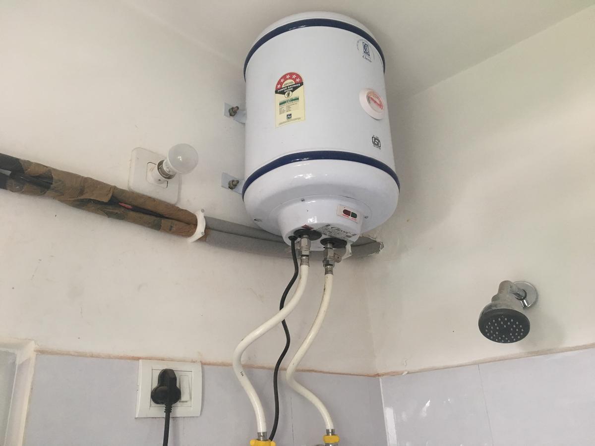 Oyo 12976 Hotel New Fiza Jammu Eksteriør billede