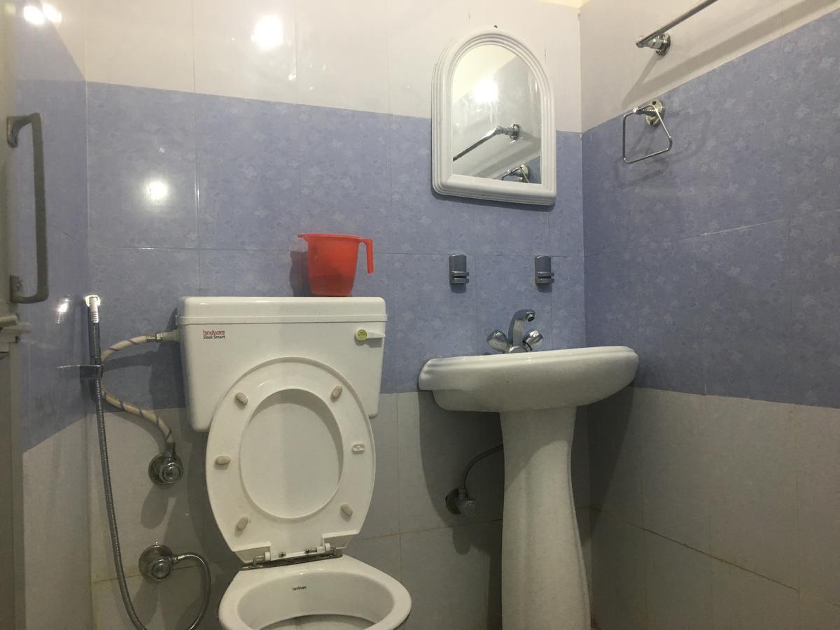 Oyo 12976 Hotel New Fiza Jammu Eksteriør billede