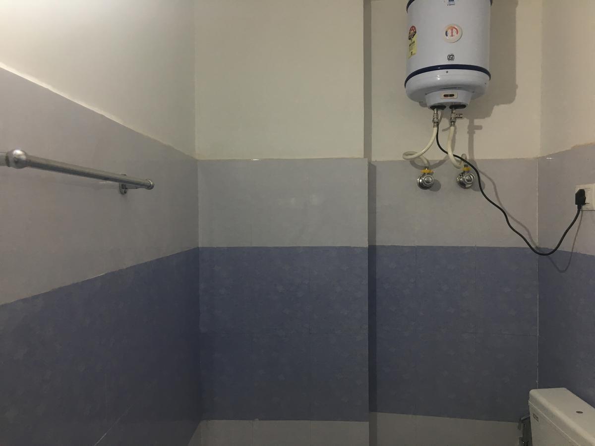 Oyo 12976 Hotel New Fiza Jammu Eksteriør billede