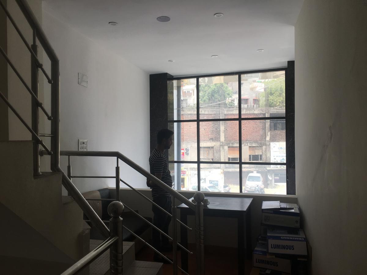 Oyo 12976 Hotel New Fiza Jammu Eksteriør billede