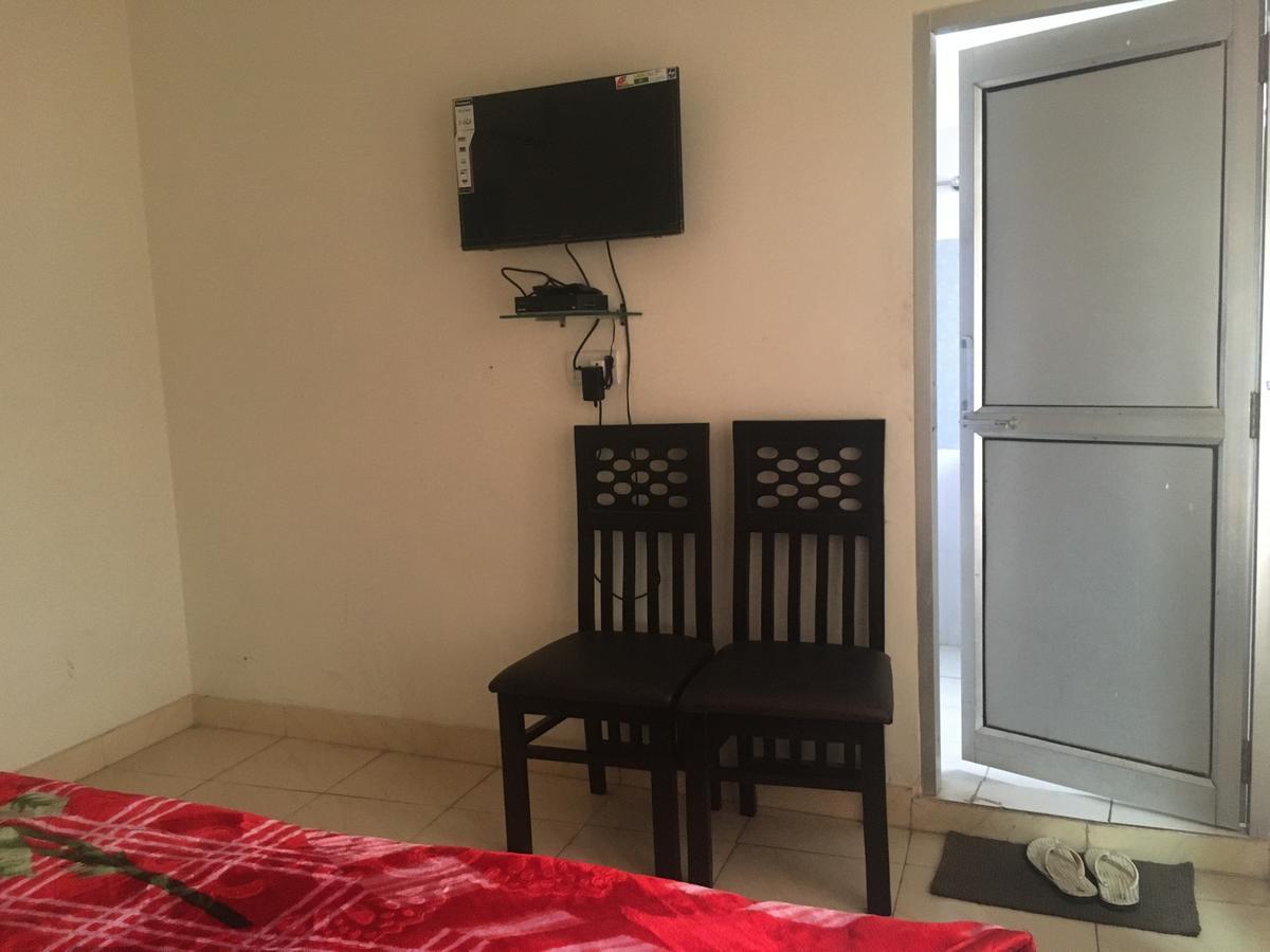 Oyo 12976 Hotel New Fiza Jammu Eksteriør billede