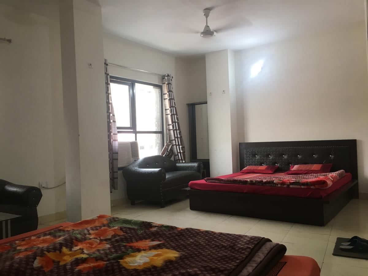 Oyo 12976 Hotel New Fiza Jammu Eksteriør billede