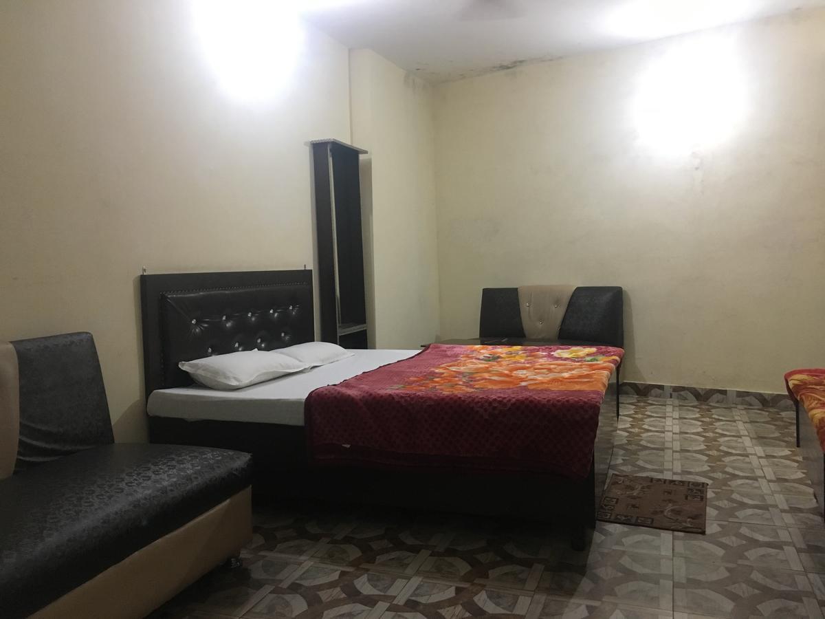Oyo 12976 Hotel New Fiza Jammu Eksteriør billede