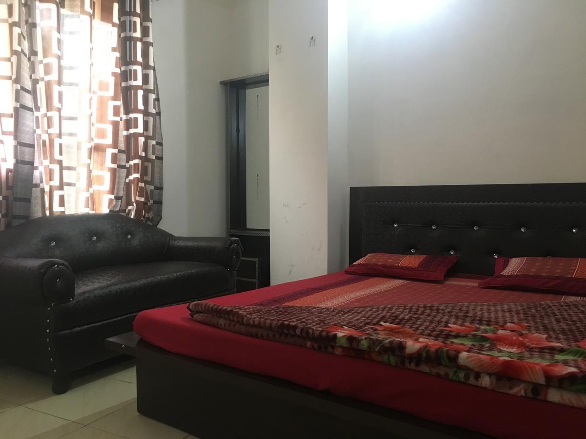 Oyo 12976 Hotel New Fiza Jammu Eksteriør billede
